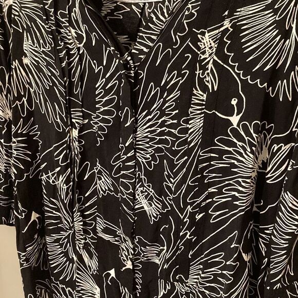 ANTHROPOLOGIE Maeve Black & White Bird Print Pintuck Pleated Button Down Blouse - Picture 7 of 12